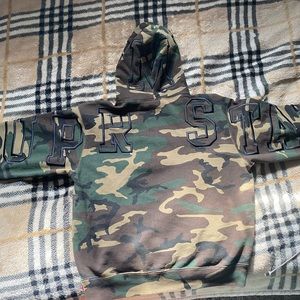 Supreme State Embroidered wingspan hoodie